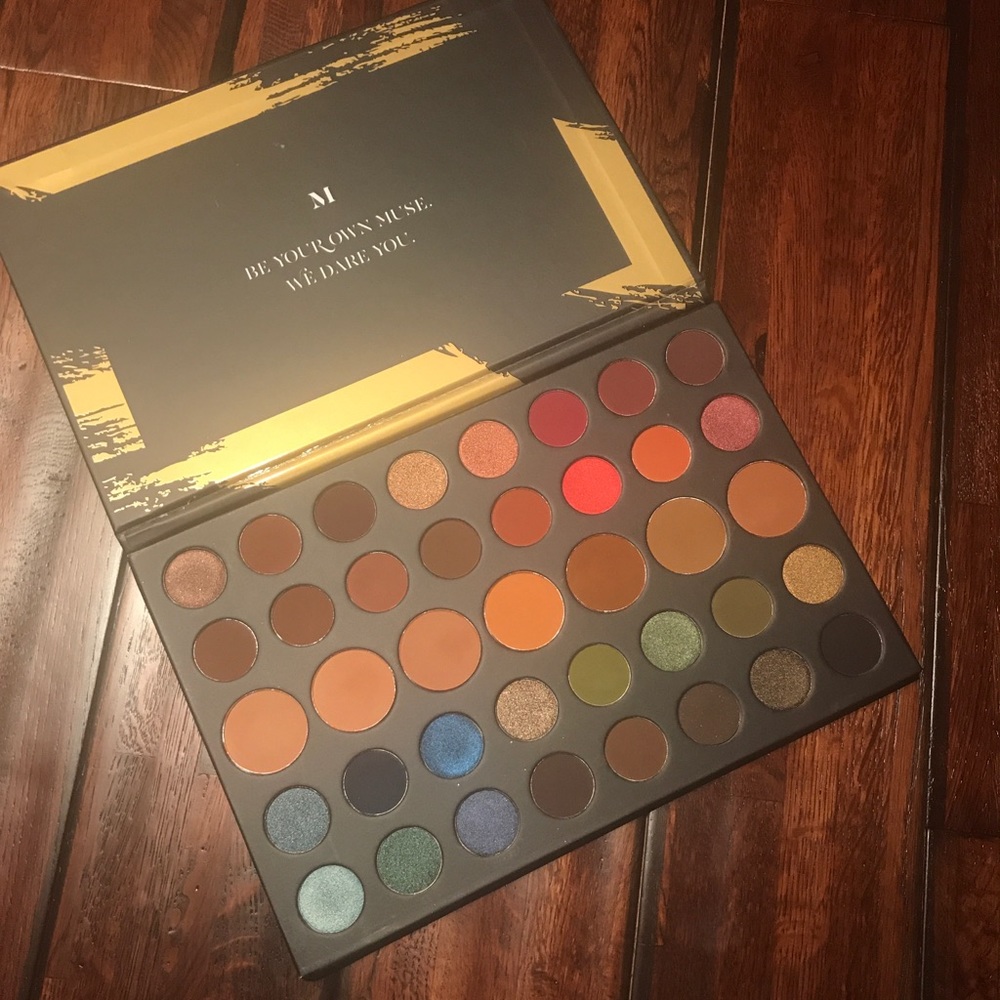 DISCONTINUED Morphe Dare to Create 39A Palette